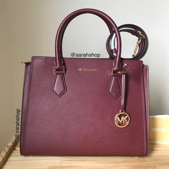 🌼Michael Kors Purse - Picture 2 of 15